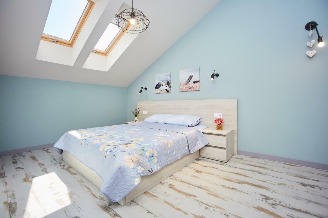 Luxury Apartment In The Heart Odessa Esterno foto