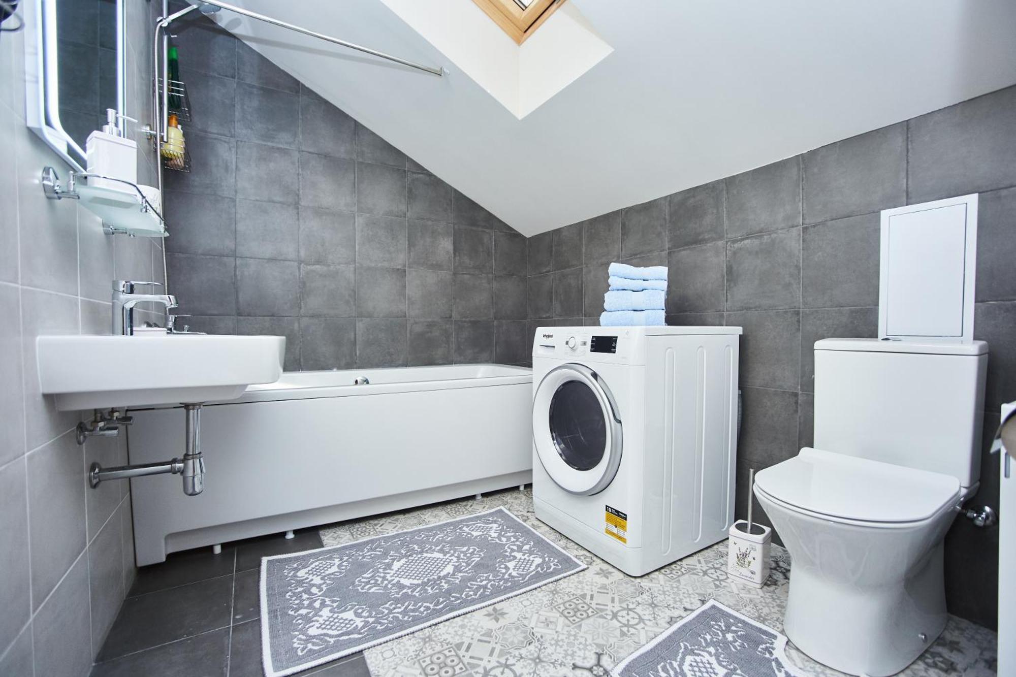 Luxury Apartment In The Heart Odessa Esterno foto