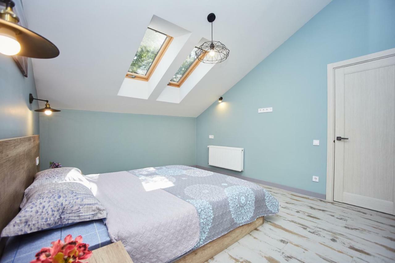 Luxury Apartment In The Heart Odessa Esterno foto